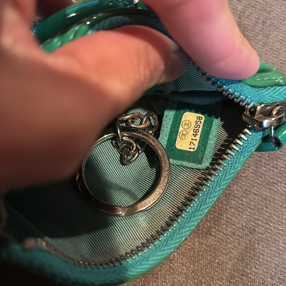 CHANEL Green Quilted Coin Purse - Picture 9 of 9